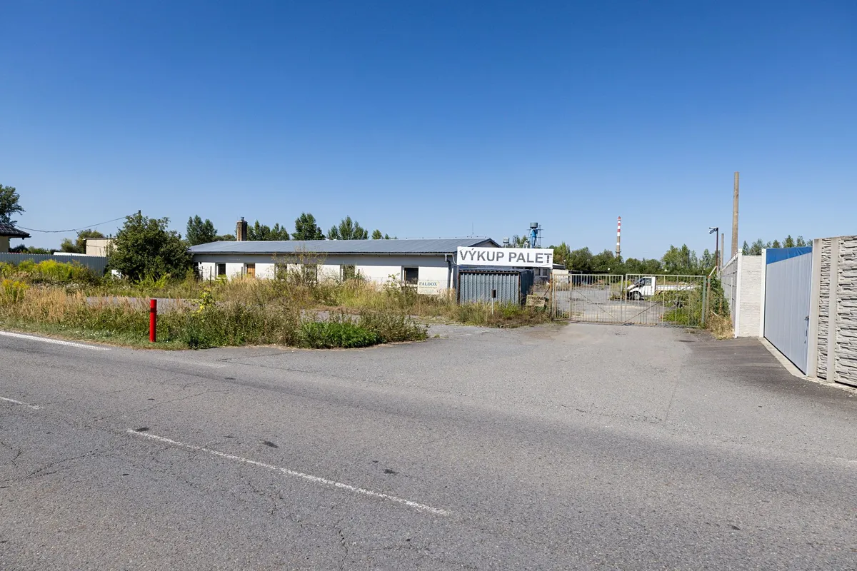 Dražba skladového prostoru 896 m²